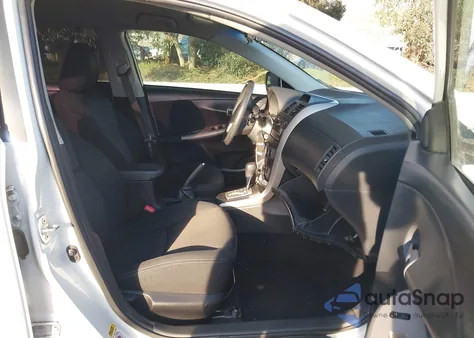 2013 Toyota Corolla S/Le z USA, uszkodzony, nr VIN 5YFBU4EE0DP110194